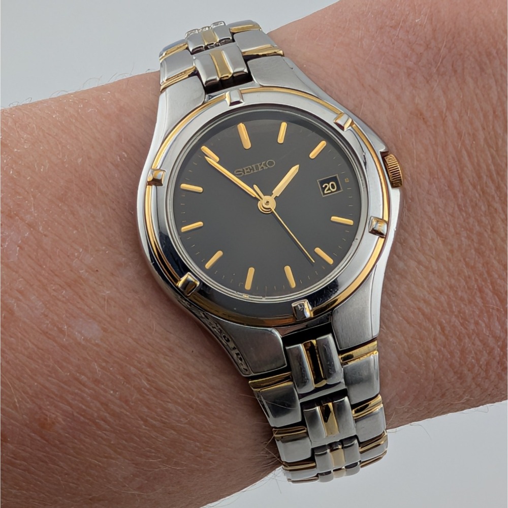 Seiko 7N82-0EN0 Two Tone Charcoal Sunburst Dial Date Watch 26mm - Picture 3 of 10